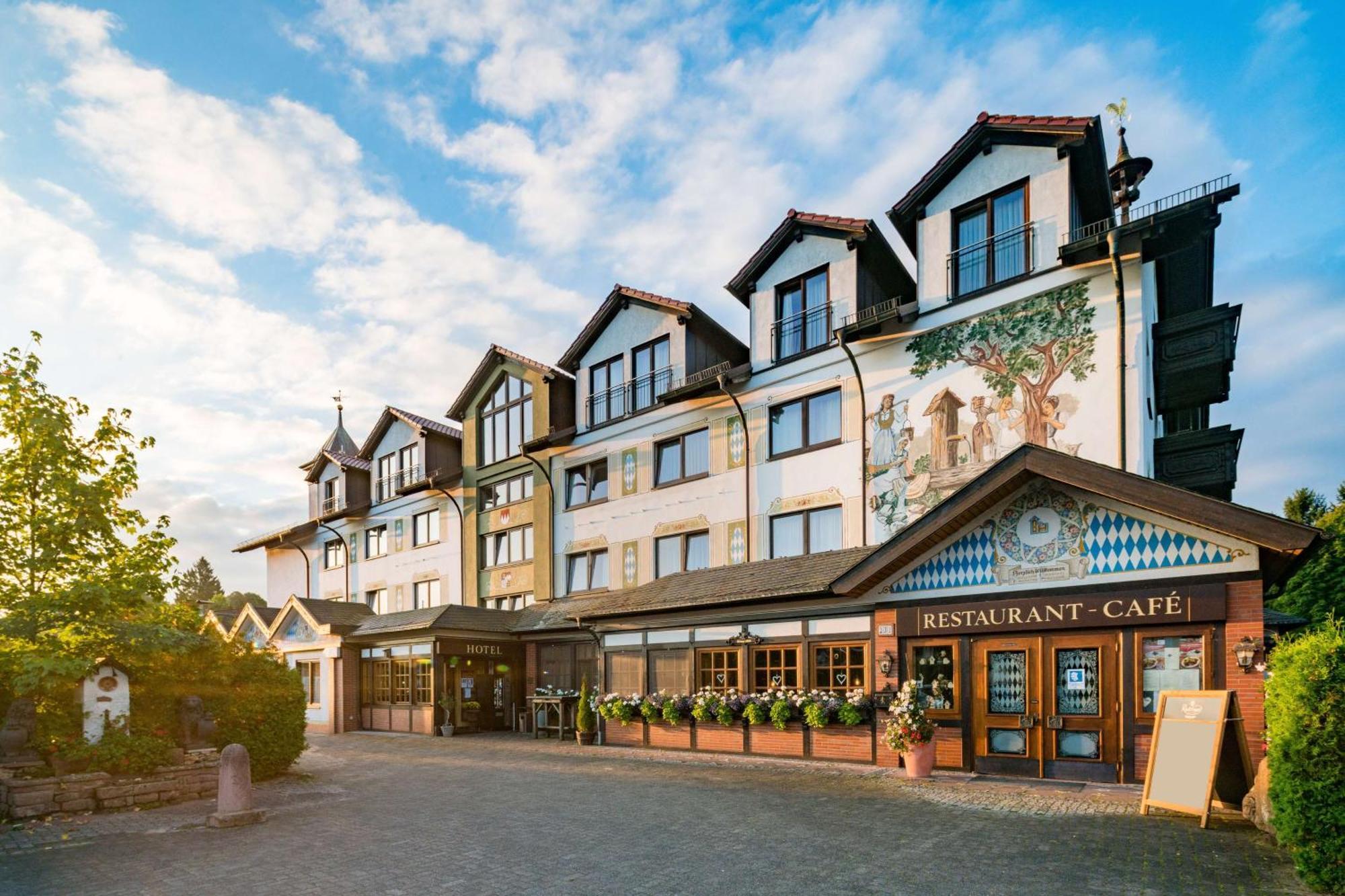 Best Western Hotel Brunnenhof Weibersbrunn Exterior photo
