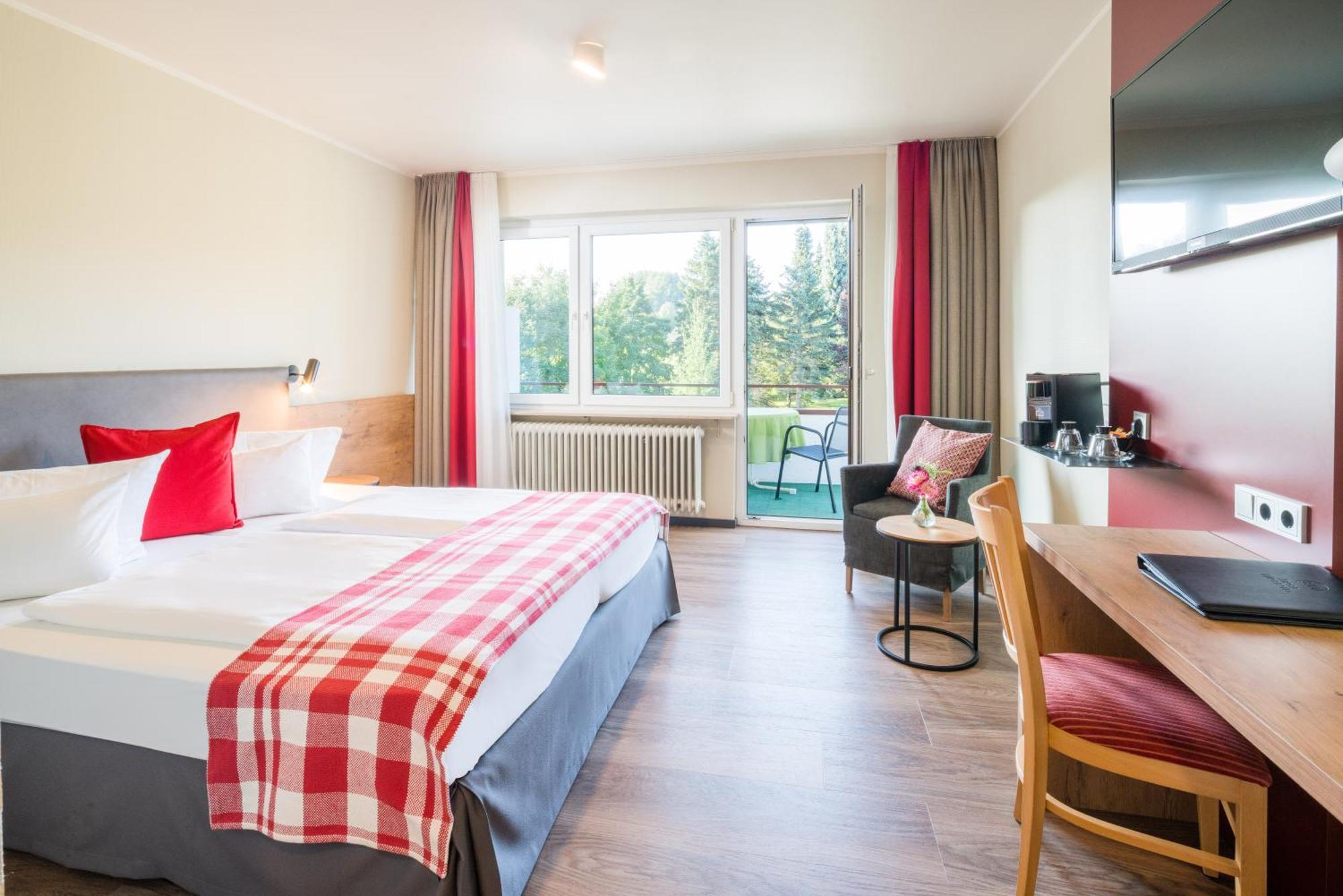 Best Western Hotel Brunnenhof Weibersbrunn Exterior photo